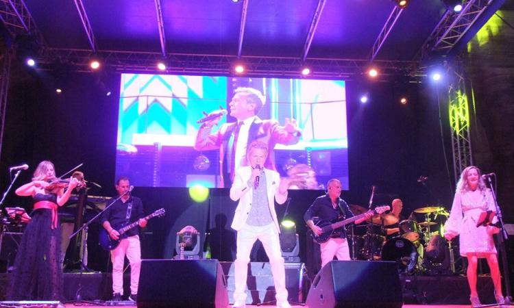 Pupo fa sold-out a Recanati: un grande successo il concerto in piazza Leopardi (FOTO)