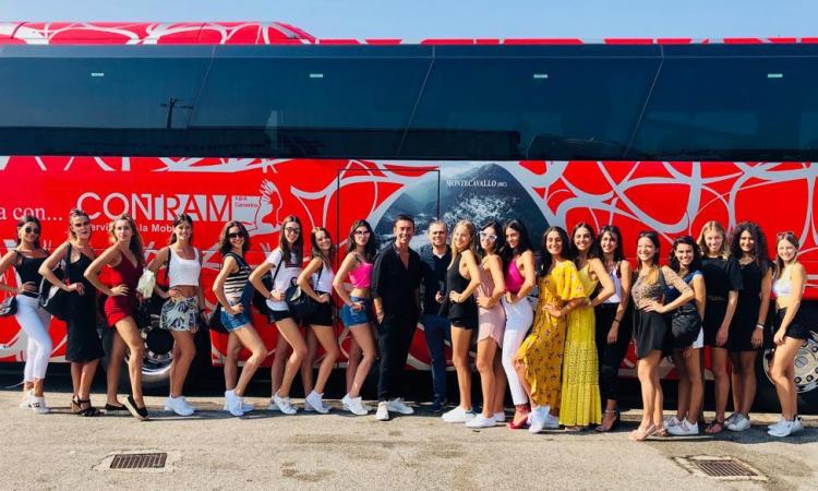 Le Miss di Marche e Abruzzo in viaggio verso Mestre con la Contram per la finalissima di Miss Italia (FOTO) Le Miss di Marche e Abruzzo in viaggio verso Mestre con la Contram per la finalissima di Miss Italia (FOTO)