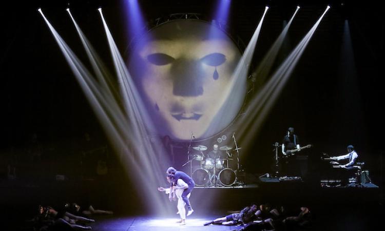 Macerata, allo Sferisterio si viaggia sulla luna, con l'opera rock "Shine Pink Floyd Moon" Macerata, allo Sferisterio si viaggia sulla luna, con l'opera rock "Shine Pink Floyd Moon"