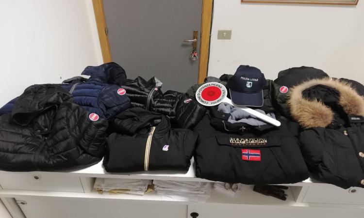 Lotta al commercio abusivo in spiaggia: blitz della Polizia Locale a Porto Potenza