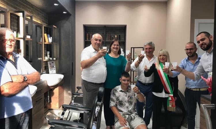 Taglio del nastro per una nuova attività a San Severino: Giorgio Bianchini inaugura Barbierology