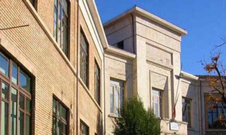 Tolentino, scuola "Don Bosco" divisa in due: una parte in Contrada Pace. PD: "Si uccide il centro storico"