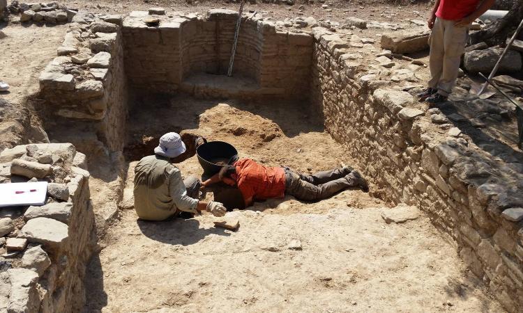 Antichi edifici pubblici a Creta, le ultime scoperte negli scavi degli archeologi UniMc Antichi edifici pubblici a Creta, le ultime scoperte negli scavi degli archeologi UniMc