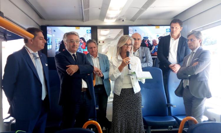 "Viaggia con noi", un treno speciale per raccontare la mobilità nelle Marche "Viaggia con noi", un treno speciale per raccontare la mobilità nelle Marche