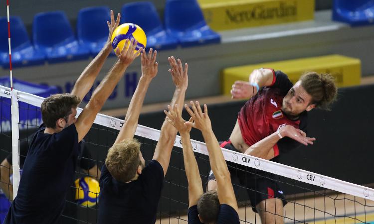 Lube Civitanova, allenamento congiunto con Fano, coach De Giorgi: "Lavoriamo sull'intesa" (FOTO)