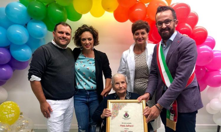 Monte San Giusto, Viola Salvucci compie 100 anni