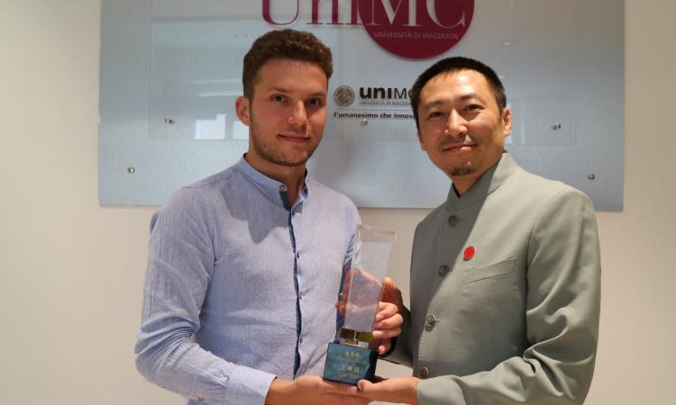 Unimc, film e documentari per conoscere la Cina: premio al giovane regista Montebello Unimc, film e documentari per conoscere la Cina: premio al giovane regista Montebello