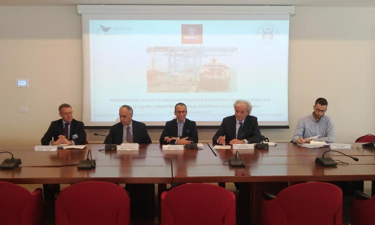 "Trasporti marittimi e logistica portuale", nuovo corso di laurea magistrale a Unimc "Trasporti marittimi e logistica portuale", nuovo corso di laurea magistrale a Unimc