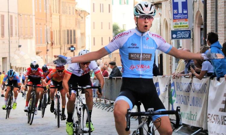 Ciclismo, in archivio la Sarnano-Recanati: vince Luca Bagnara