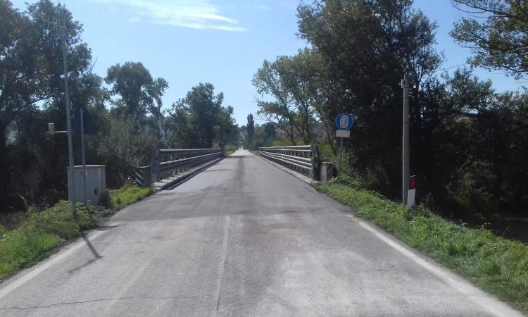 Recanati, terminati i lavori sul ponte del fiume Musone: riaperta la provinciale 105