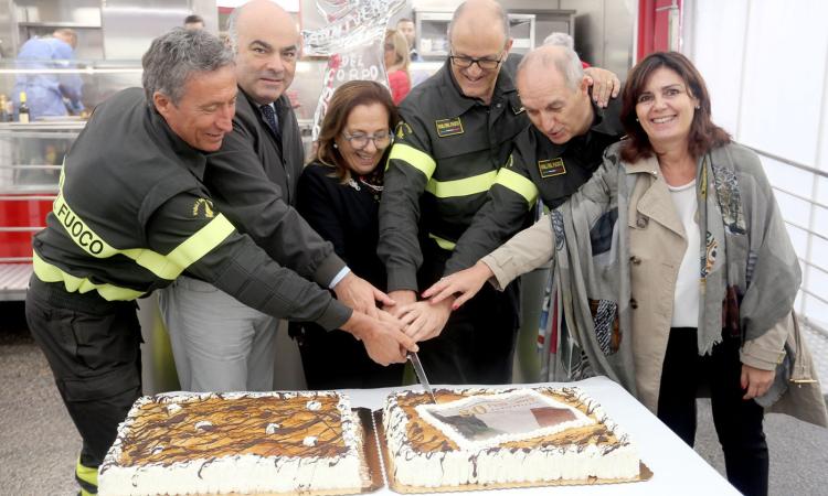 80° Anniversario dei Vigili del Fuoco: il "Grazie" della comunità maceratese (FOTO E VIDEO)
