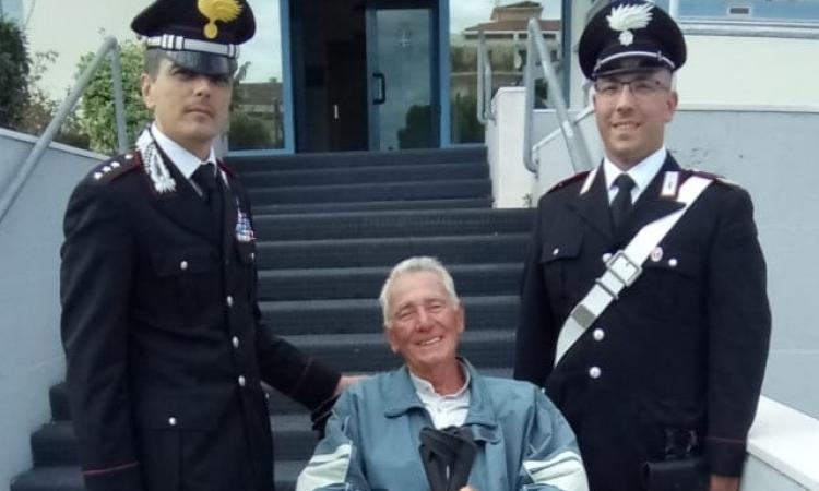 Civitanova, rubano sedia a rotelle a un anziano: i carabinieri la ritrovano 5 giorni dopo Civitanova, rubano sedia a rotelle a un anziano: i carabinieri la ritrovano 5 giorni dopo