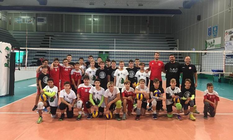 L'Under 14 del Volley Macerata vince il triangolare amichevole di Loreto