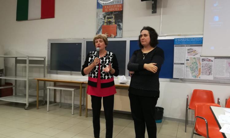 Importante riconoscimento per l'insegnante Lorenza Cingolani di Porto Potenza Picena Importante riconoscimento per l'insegnante Lorenza Cingolani di Porto Potenza Picena