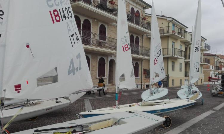 A Porto Recanati la sesta prova del Campionato Zonale dedicato alla classe Laser: i risultati (FOTO)
