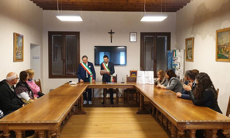 Si rinnova il patto di amicizia tra il comune di Tarzo e quello di Tolentino Si rinnova il patto di amicizia tra il comune di Tarzo e quello di Tolentino