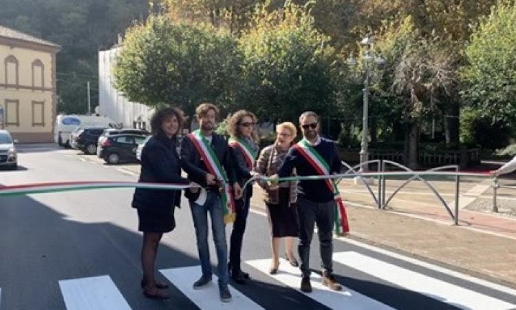 Pioraco, rifacimento del tratto stradale di due Provinciali: oggi il taglio del nastro Pioraco, rifacimento del tratto stradale di due Provinciali: oggi il taglio del nastro