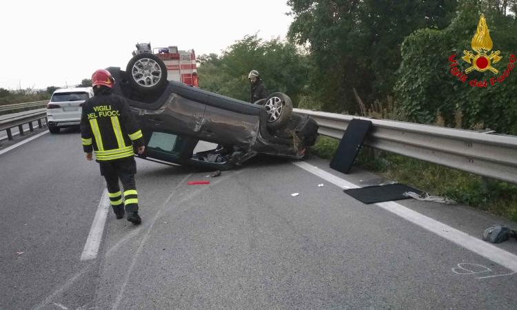 Morrovalle, incidente in superstrada: traffico in tilt