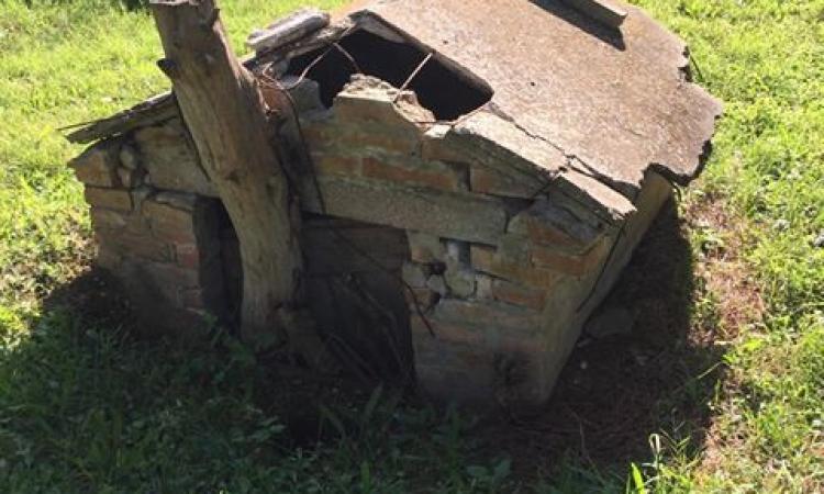 Civitanova, "Pozzo a cielo aperto in via Matilde Serao": la denuncia dei residenti (FOTO) Civitanova, "Pozzo a cielo aperto in via Matilde Serao": la denuncia dei residenti (FOTO)