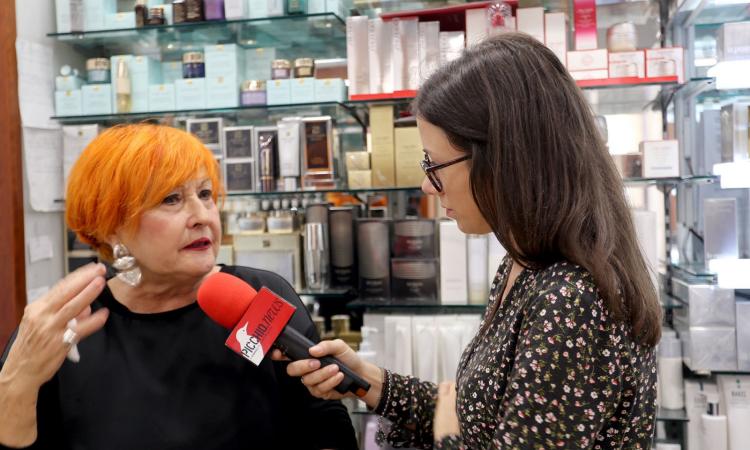 Voce ai commercianti di Civitanova, Vittoria Profumi: "Sì al centro ma non a quello... commerciale" (FOTO E VIDEO) Voce ai commercianti di Civitanova, Vittoria Profumi: "Sì al centro ma non a quello... commerciale" (FOTO E VIDEO)