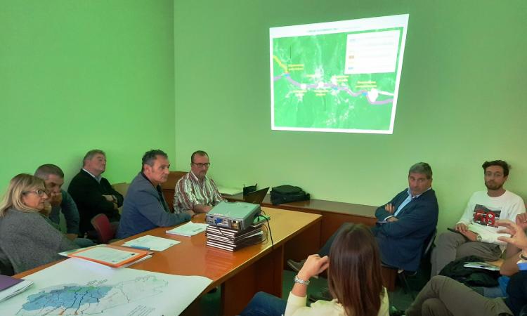 Presentato il progetto di riduzione del rischio idraulico del fiume Potenza. All'incontro presente Farabollini