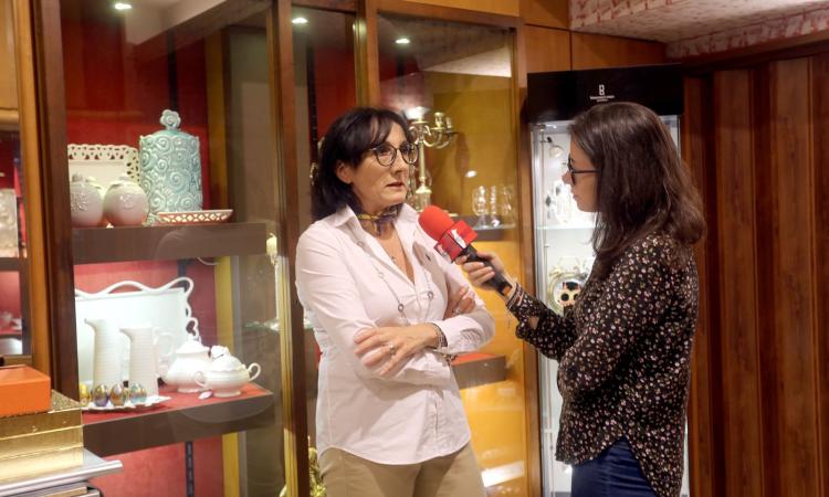 Voce ai commercianti di Civitanova, Gioielleria Biancucci: "È importante cercare un punto di incontro" (FOTO E VIDEO) Voce ai commercianti di Civitanova, Gioielleria Biancucci: "È importante cercare un punto di incontro" (FOTO E VIDEO)