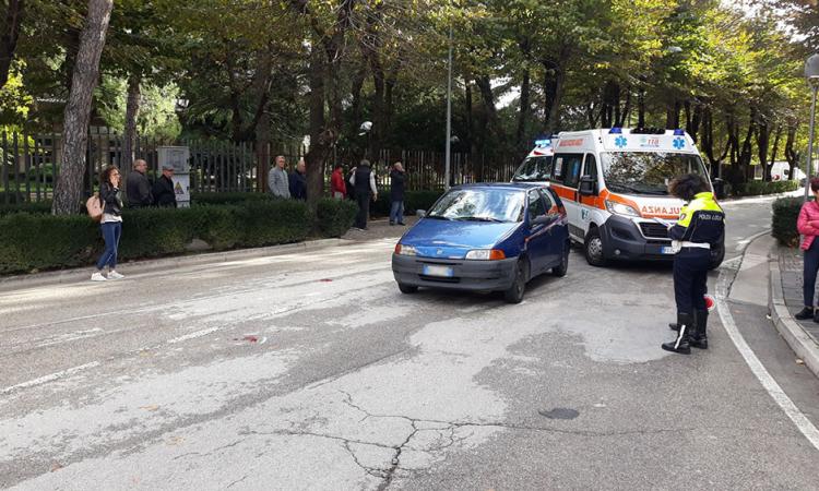 Tolentino, doppio investimento in piazzale Europa: arriva l'eliambulanza Tolentino, doppio investimento in piazzale Europa: arriva l'eliambulanza