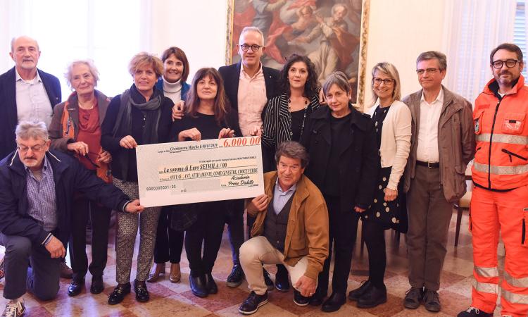 Civitanova, commedia in dialetto a scopo benefico: 6000 euro per le associazioni cittadine Civitanova, commedia in dialetto a scopo benefico: 6000 euro per le associazioni cittadine
