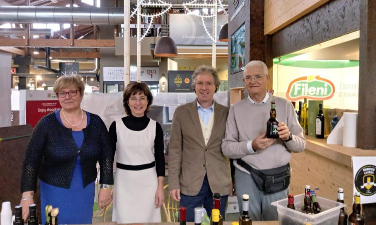 Recanati, due imprese agricole espongono al parco agroalimentare "FICO" di Bologna Recanati, due imprese agricole espongono al parco agroalimentare "FICO" di Bologna