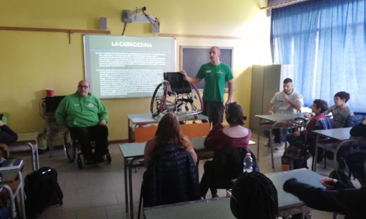 Potenza Picena, il basket in carrozzina per favorire l'integrazione sociale: al via due progetti pilota Potenza Picena, il basket in carrozzina per favorire l'integrazione sociale: al via due progetti pilota