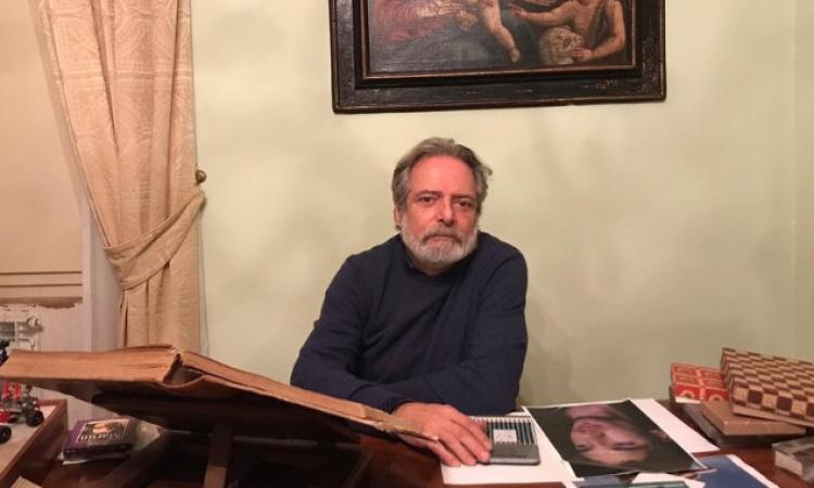 L'intervista de "La Verità" al medico che ospitò Mifsud: "Un uomo pacato appassionato di scacchi e di Alessandro Borghese" L'intervista de "La Verità" al medico che ospitò Mifsud: "Un uomo pacato appassionato di scacchi e di Alessandro Borghese"