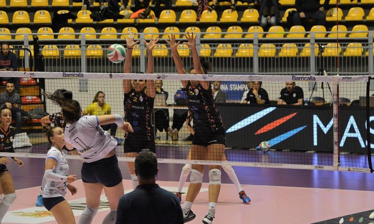 Roana Cbf, sconfitta in quattro set da Torino e superata in classifica Roana Cbf, sconfitta in quattro set da Torino e superata in classifica