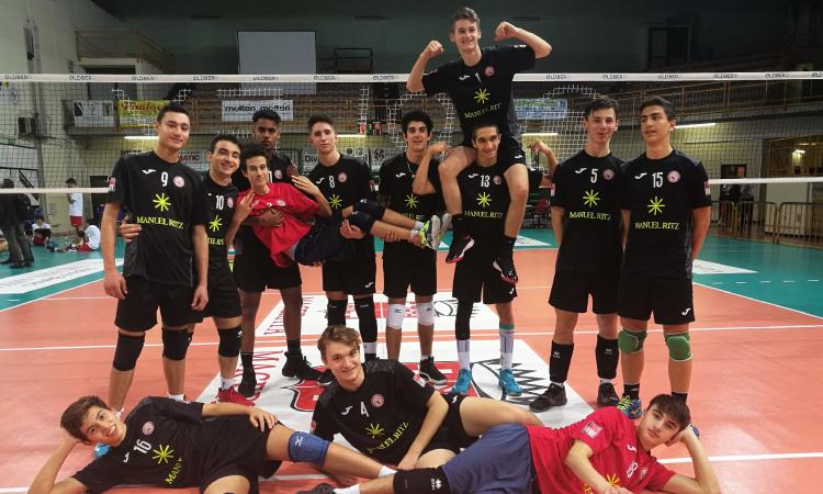 Under 18, il Volley Macerata batte in tre set il Nino Cafè nel derby