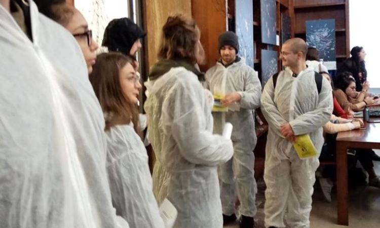 Macerata, azione di disturbo dei giovani del "Fridays For Future" durante un convegno Unimc Macerata, azione di disturbo dei giovani del "Fridays For Future" durante un convegno Unimc