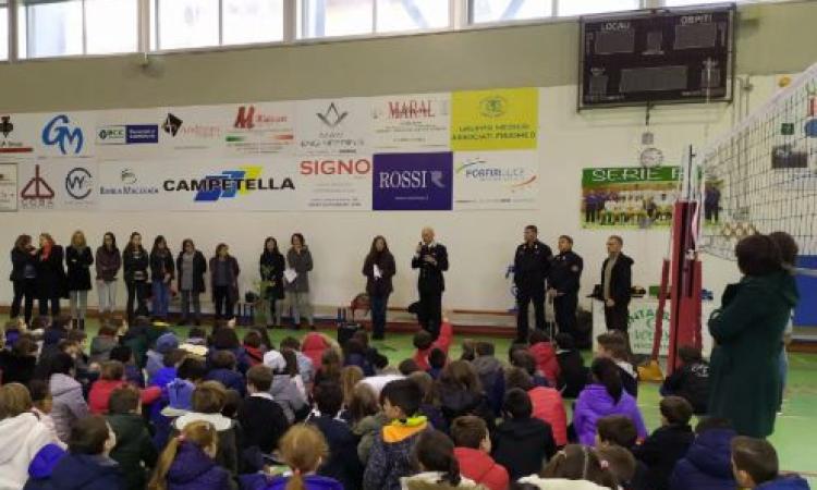I carabinieri forestali nelle scuole per la “Giornata Nazionale degli Alberi”