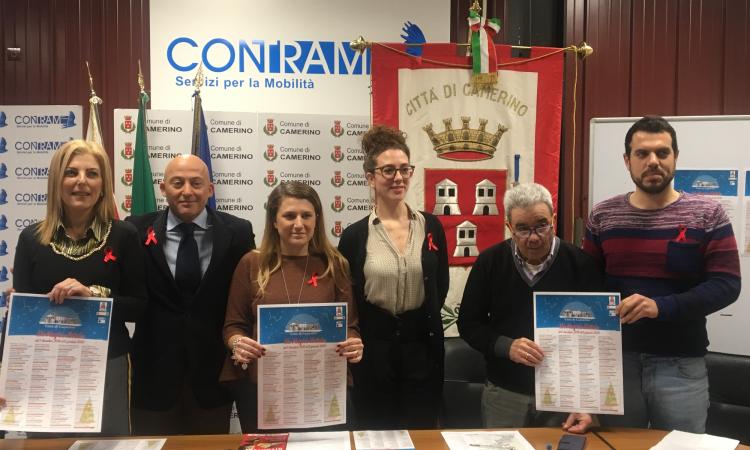 Camerino accende il Natale: arrivano i mercatini, la pista di pattinaggio e l'albero in centro