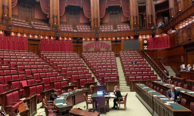 A Montecitorio si discute il decreto sisma: la Camera è deserta A Montecitorio si discute il decreto sisma: la Camera è deserta