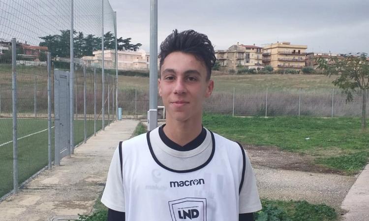 U.S. Tolentino, il giovane difensore Mattia Stefoni in azzurro
