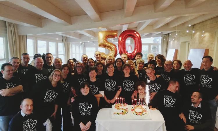 Festa dei cinquantenni a Camerino, tra loro anche il sindaco Sborgia Festa dei cinquantenni a Camerino, tra loro anche il sindaco Sborgia