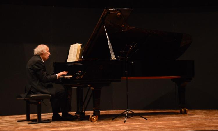 Bruno Canino, tra i maggiori pianisti italiani di tutti i tempi, in concerto al Politeama di Tolentino