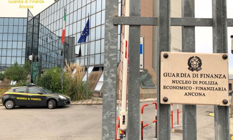 Operazione "Mondovelato", sequestrati beni per 2 milioni di euro: 59enne nei guai