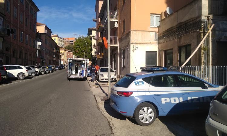 Macerata, aggressione in via Roma: arrestato truffatore del Camerun