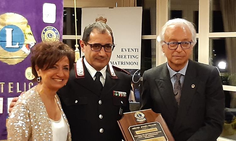 Matelica, il Lions Club premia il maresciallo Cataluffi (FOTO) Matelica, il Lions Club premia il maresciallo Cataluffi (FOTO)