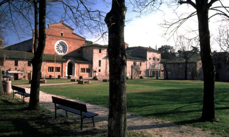 La Task festeggia 20 anni all'Abbadia: in arrivo il nuovo portale della provincia di Macerata La Task festeggia 20 anni all'Abbadia: in arrivo il nuovo portale della provincia di Macerata