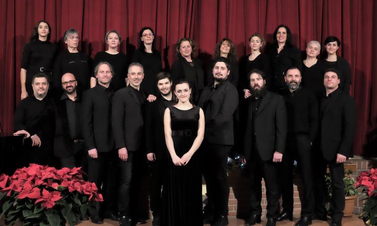 Tolentino, al Politeama arriva Gospel & Carols:  il concerto di Natale del Coro Equi-Voci