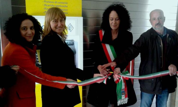 A Mogliano il primo ATM Postamat per i piccoli comuni