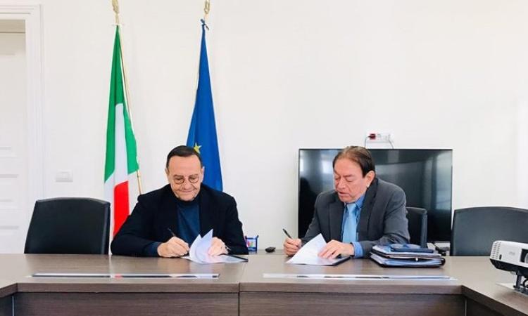 Politica e imprenditori, ordine da invertire per un giusto riequilibrio Politica e imprenditori, ordine da invertire per un giusto riequilibrio