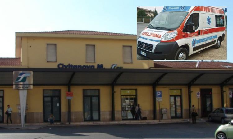 Civitanova, donna inciampa all'ingresso della stazione: in ospedale con un trauma facciale Civitanova, donna inciampa all'ingresso della stazione: in ospedale con un trauma facciale