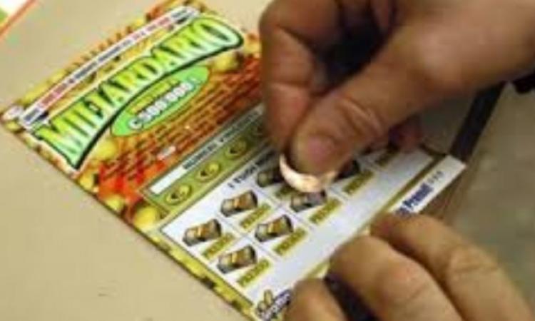 Vinti due milioni di euro con il gratta e vinci Miliardario Mega Vinti due milioni di euro con il gratta e vinci Miliardario Mega