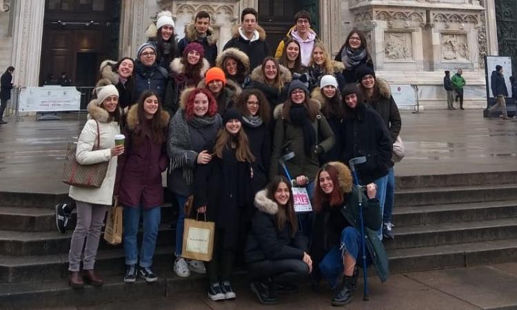 Studenti del liceo classico di Macerata protagonisti alla trasmissione Rai "Per un pugno di libri" Studenti del liceo classico di Macerata protagonisti alla trasmissione Rai "Per un pugno di libri"